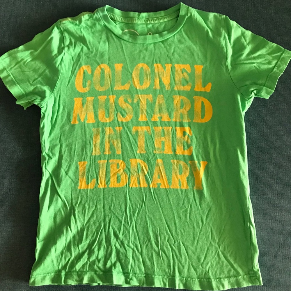 Peek Kids Green Graphic Tee “Colonel Mustard in the library” Size 8